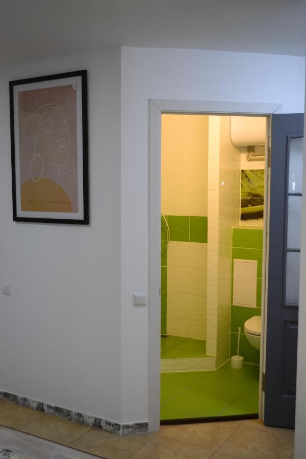 Smart Apartment Ternopil Exterior photo