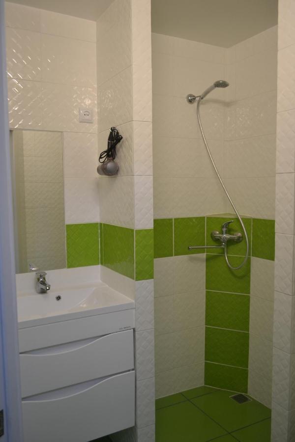 Smart Apartment Ternopil Exterior photo